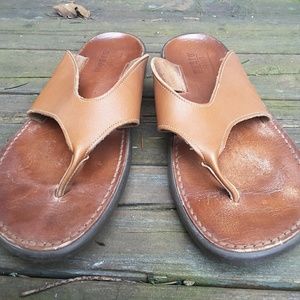 Munro Sport Brown Leather Thong Sandals